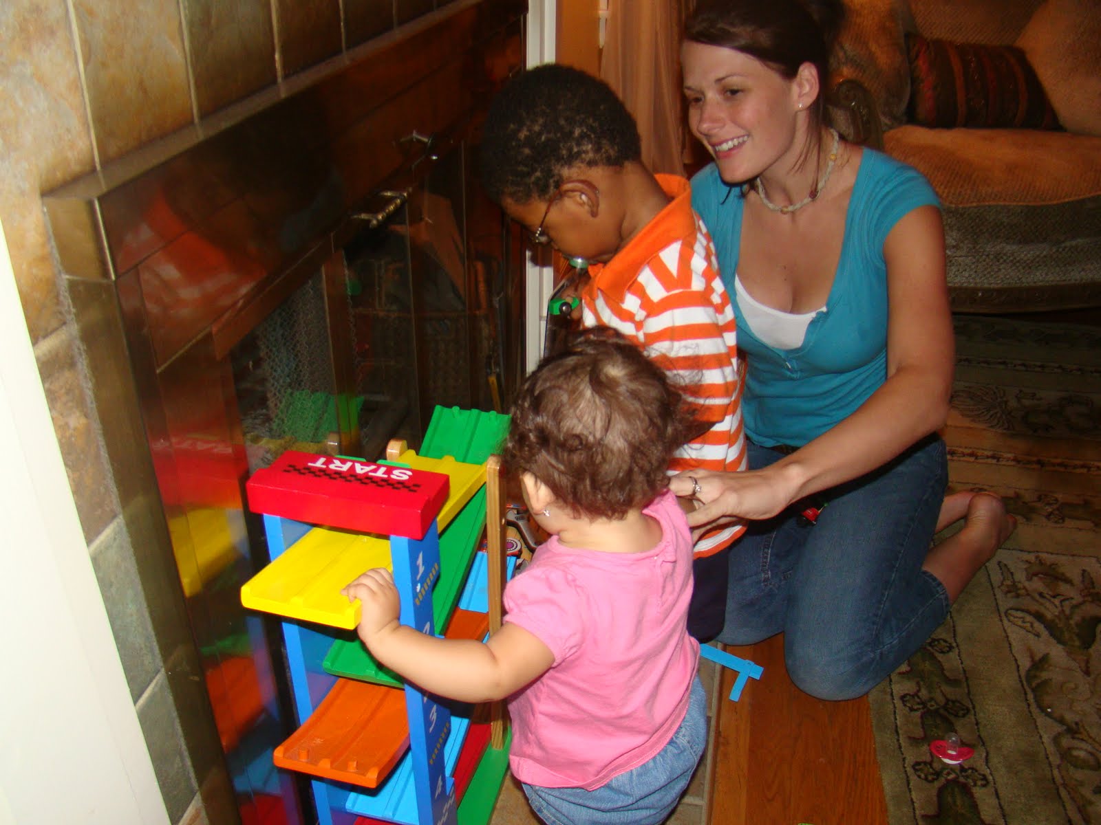 [Train+Table+028.JPG]