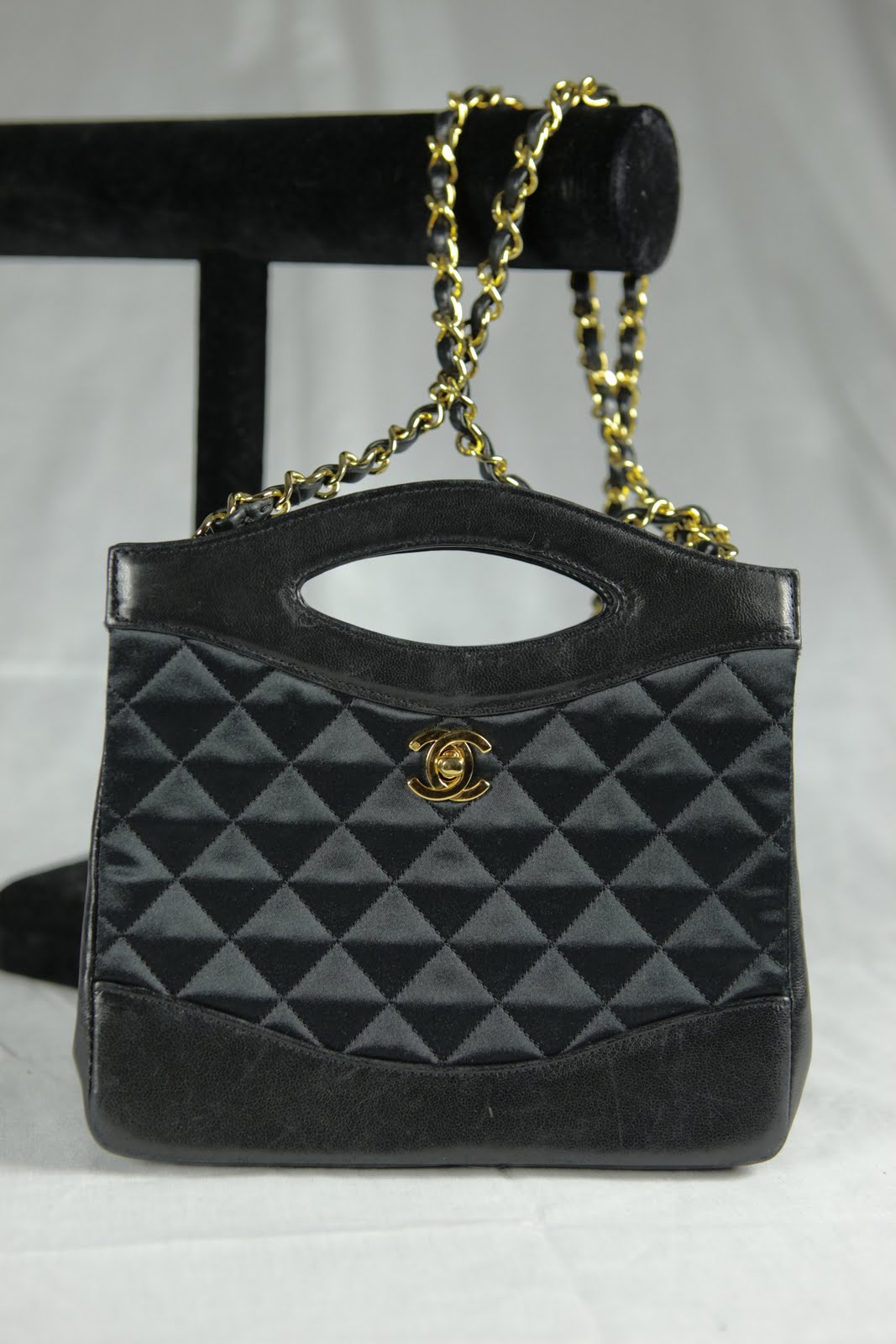 [Oprah+Chanel+Handbag.JPG]