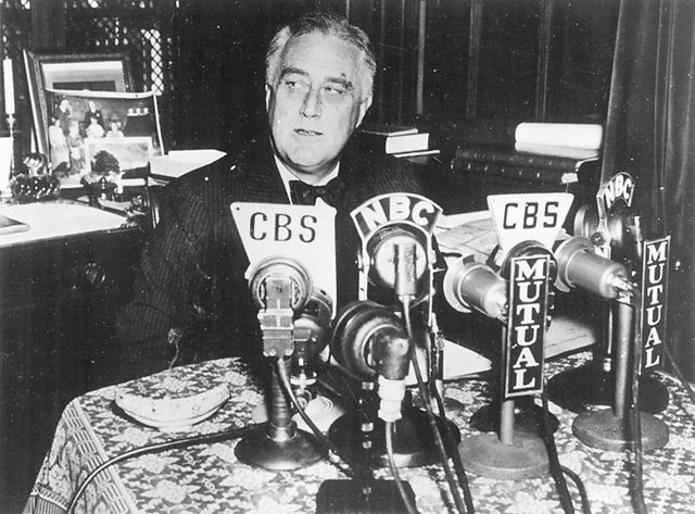 [FDR+RADIO.jpg]