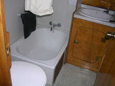 Chungungo Expediciones: Interiores del Barco