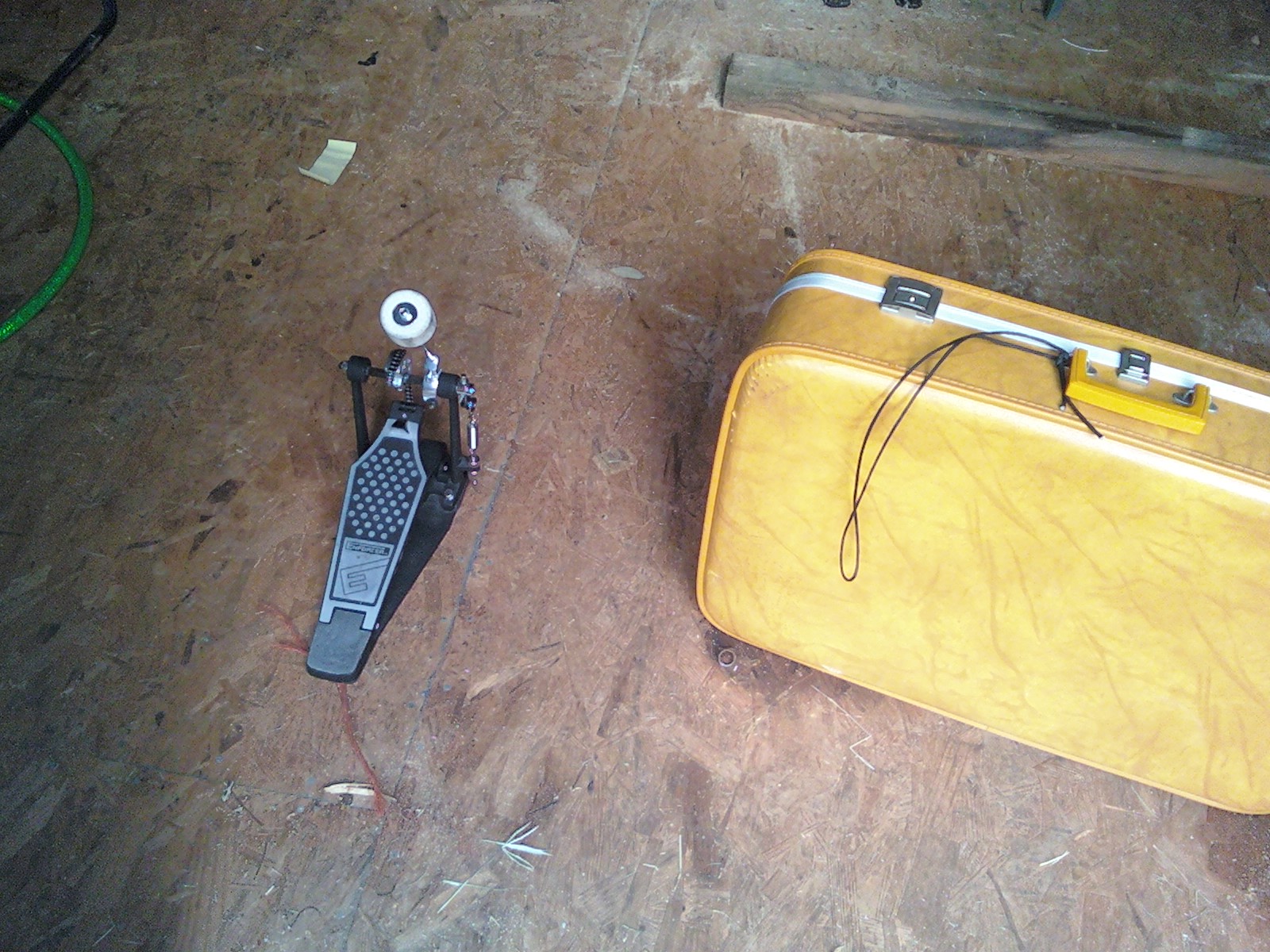 How I Built A Suitcase Bass Drum with Farmer Foot Drum Cymbals Milo