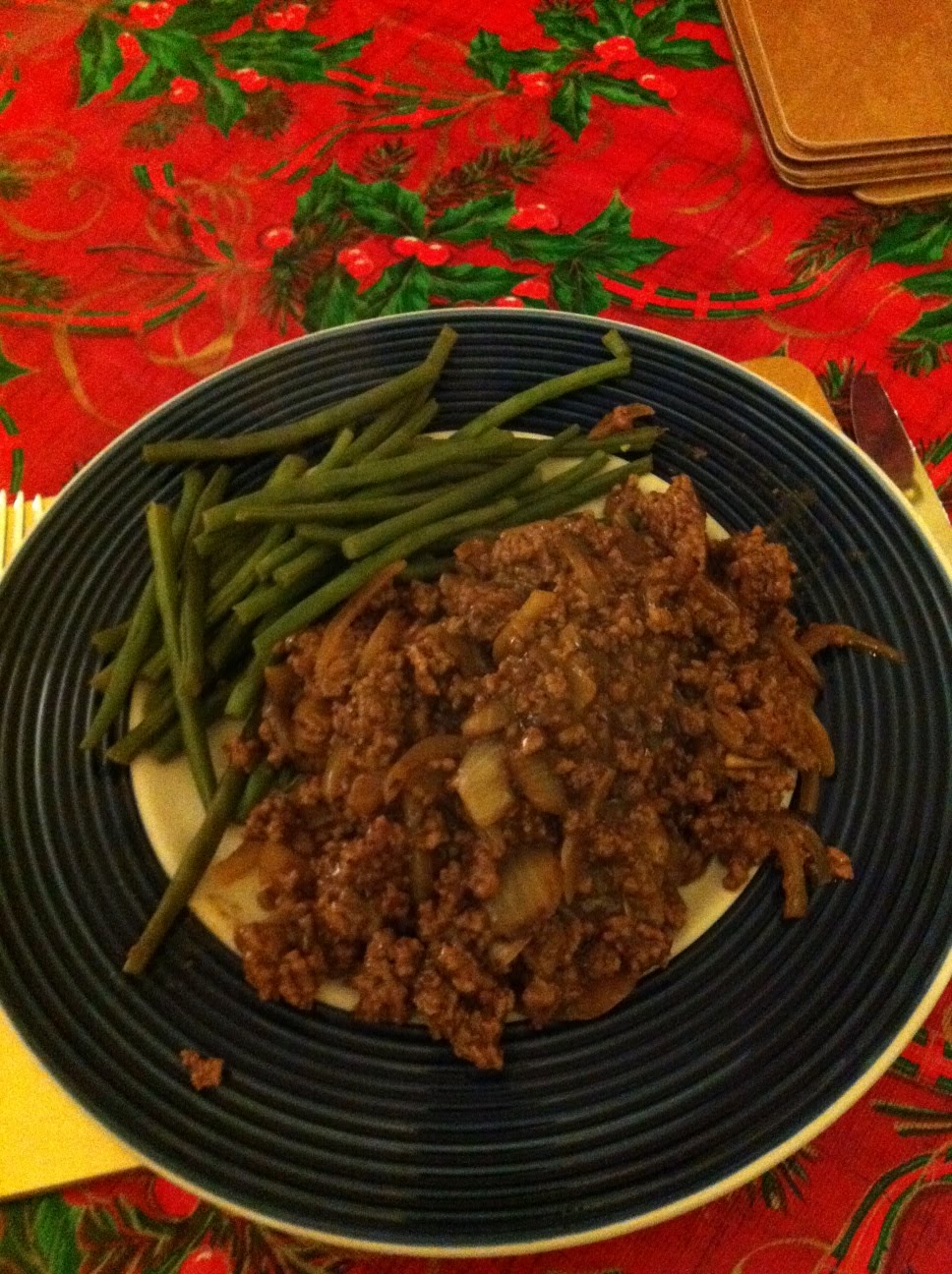 What I Eat Savoury mince with onion gravy and green beans.