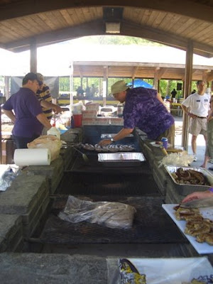 Crawfish+boil+party+ideas