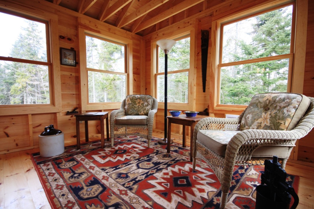 [Enclosed+Porch.JPG]