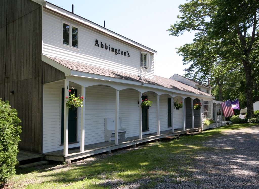 [Abbington's+Motel.JPG]