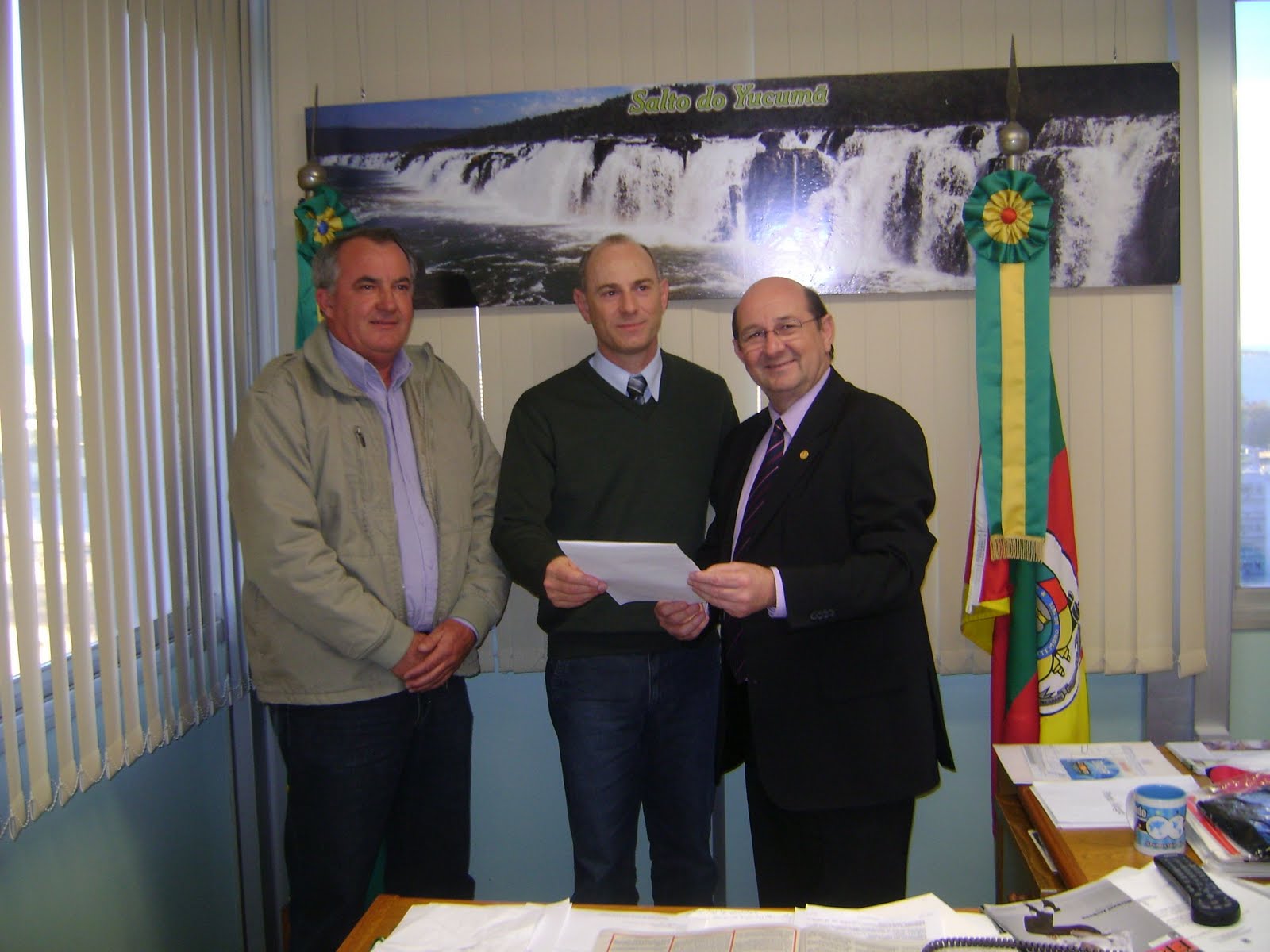 [Alecrim-Pref+e+Pres.Camara.jpg]