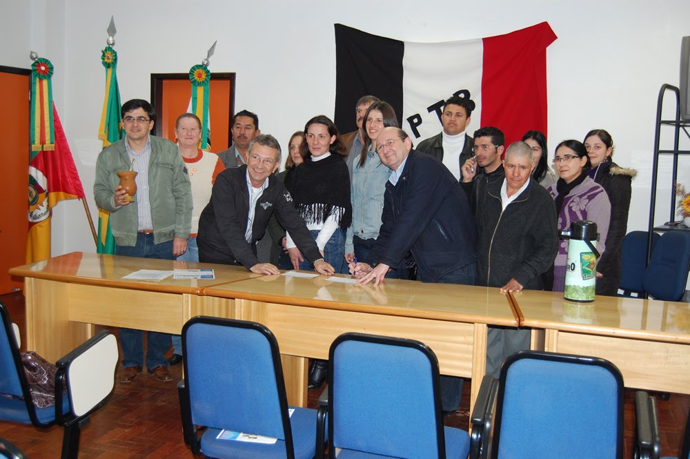 [2Roteiro-Santo+Augusto14.jpg]