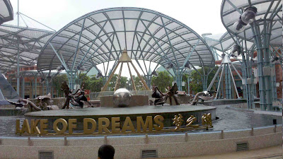 Lake of Dreams, Resorts World Sentosa (RWS), Singapore