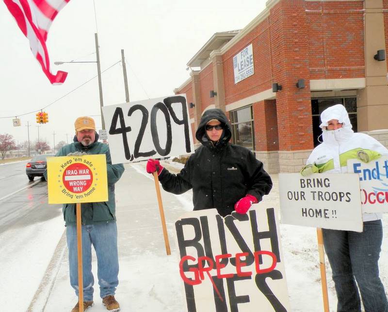[December+6th,+2008+Iraq+Protest-21.jpg]