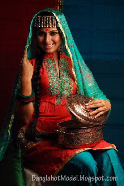 Bangladeshi Model SHokh