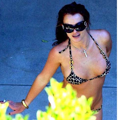 [britney_spears_bikini_dance_0.jpg]