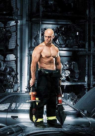 [fire+guy+11.jpg]