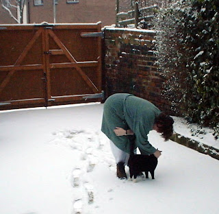 Melodie and Molly in the snow 28th December 2000