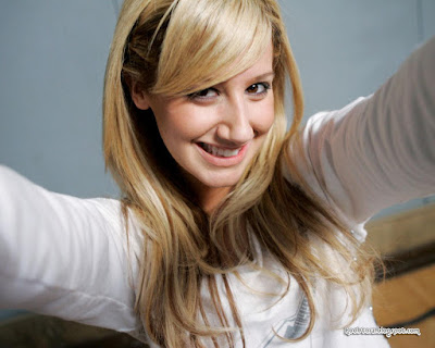 AshleyTisdale -2 AshleyTisdale