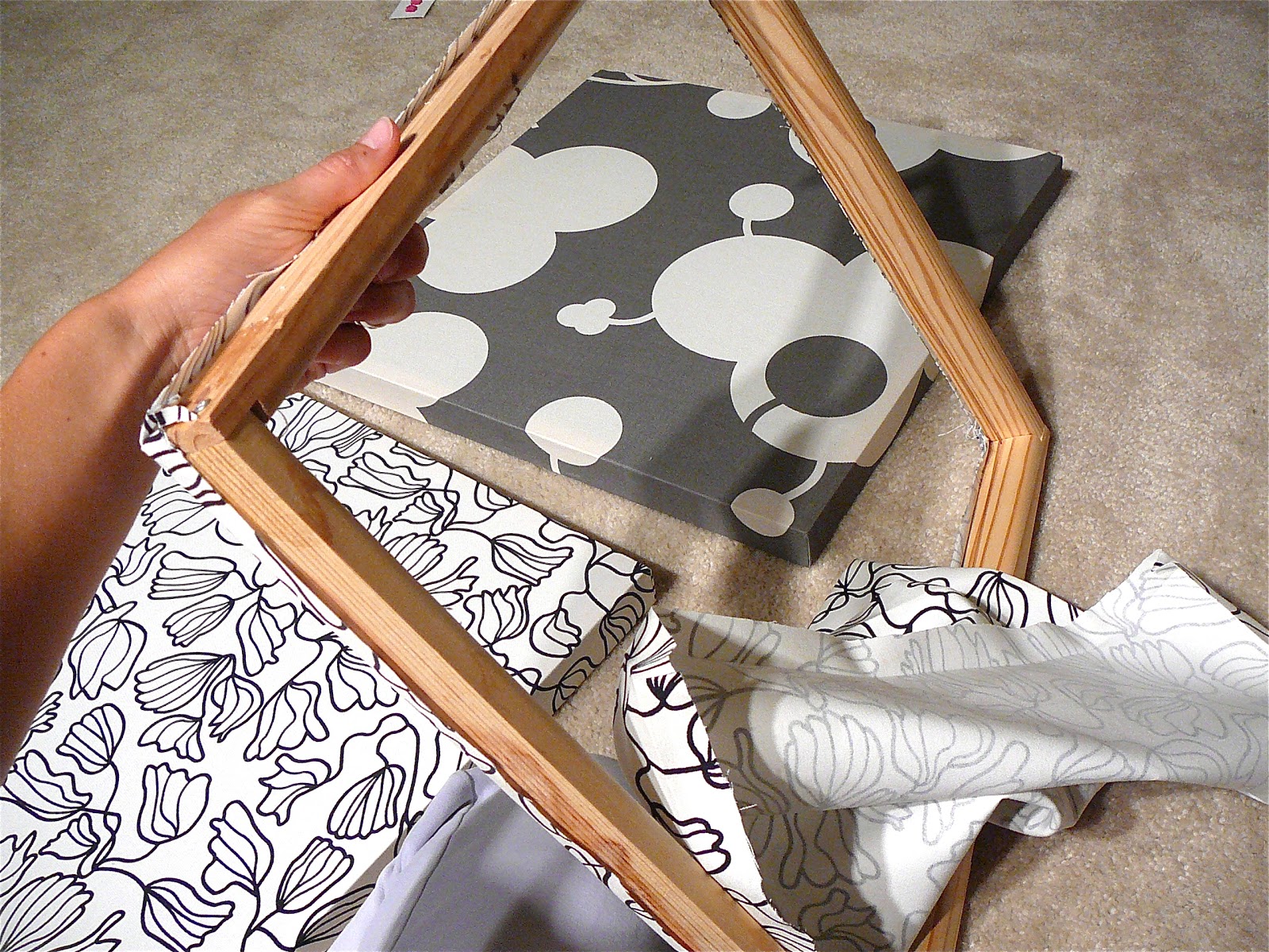 Pretty Dubs Fabric Frames Wall Art Tutorial