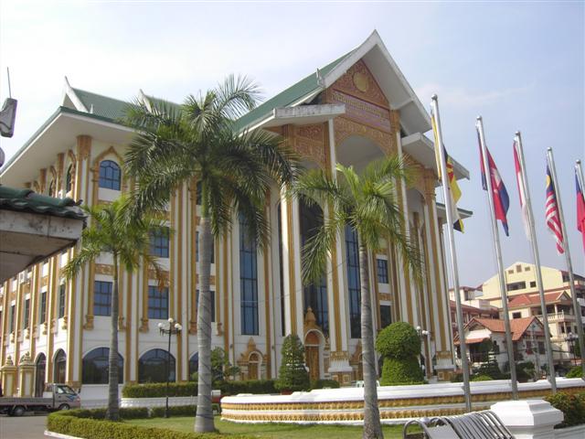 [13-PICT3947+(Small).JPG]