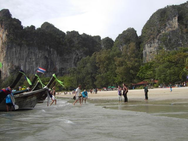 [PICT3222.JPG]