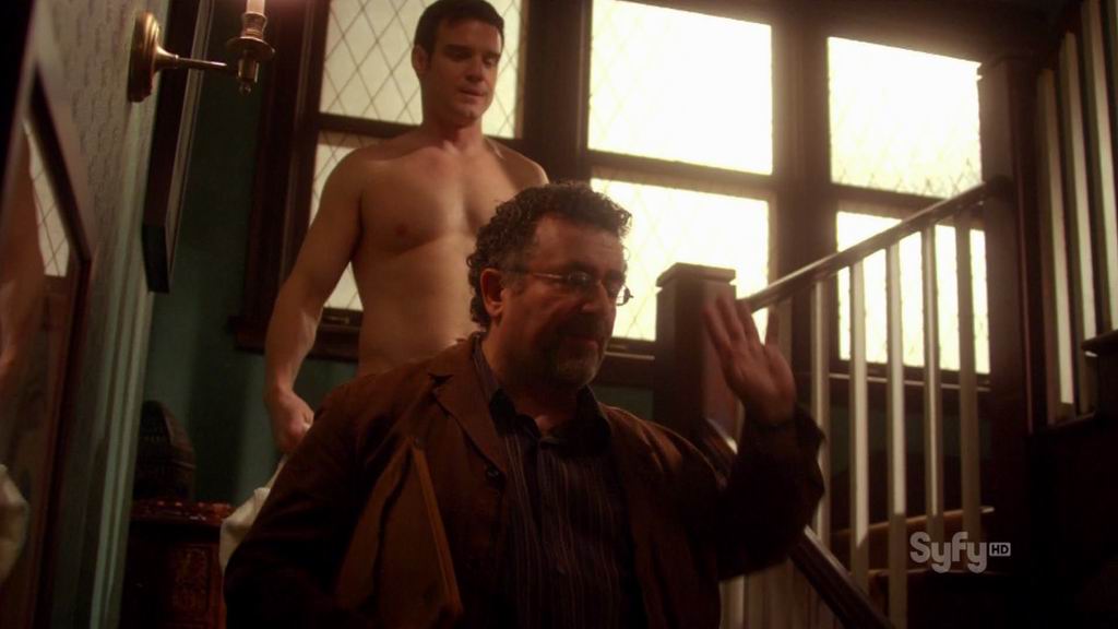 [iEddieMcClintock_Warehouse13_s1e03_20090721_Magnetism_31.jpg]