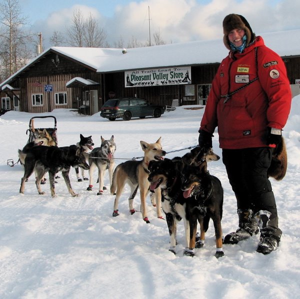 [GettingThePaper.jpg]