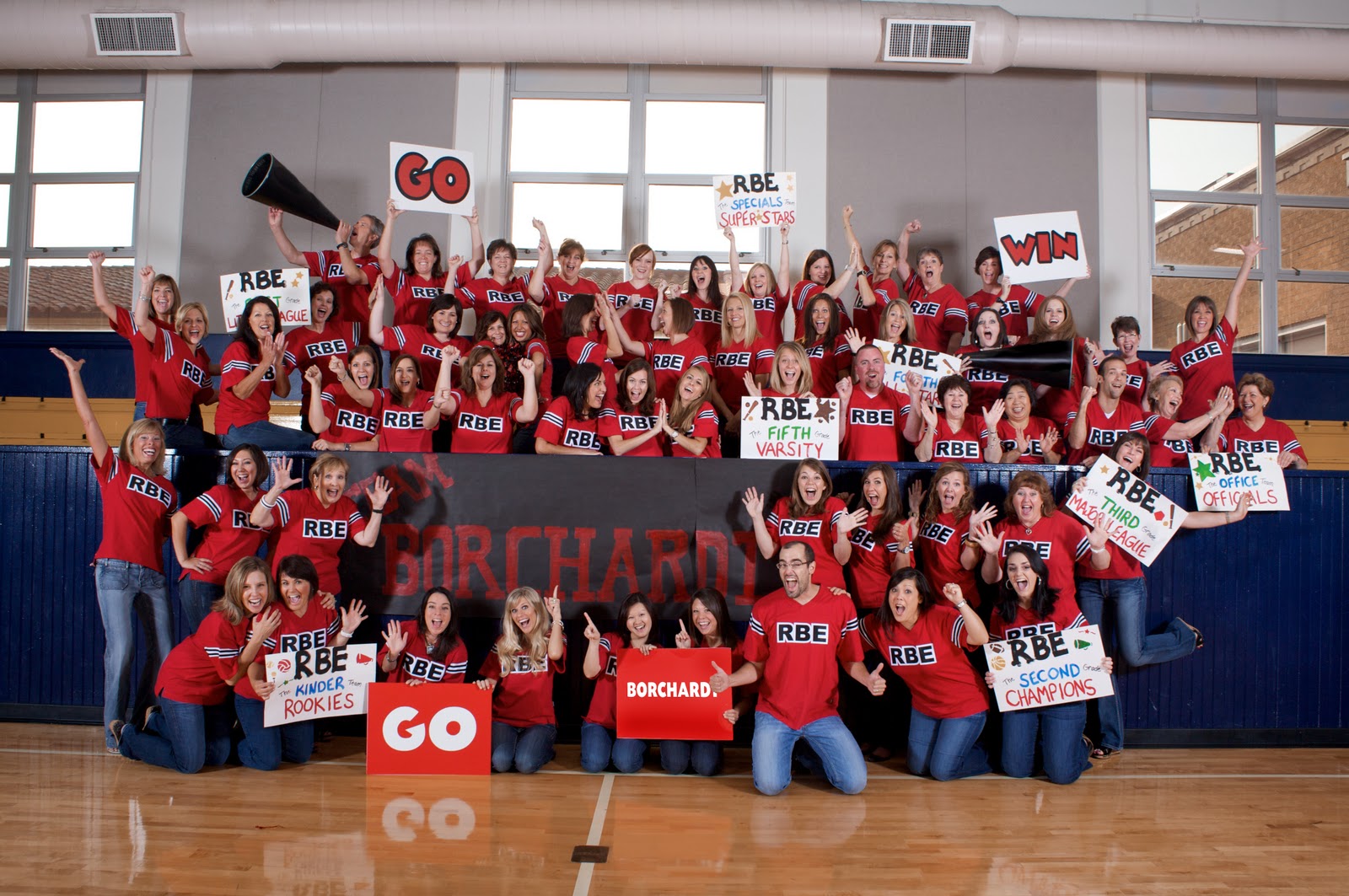 4th Grade News RBE 20102011 Staff Picture