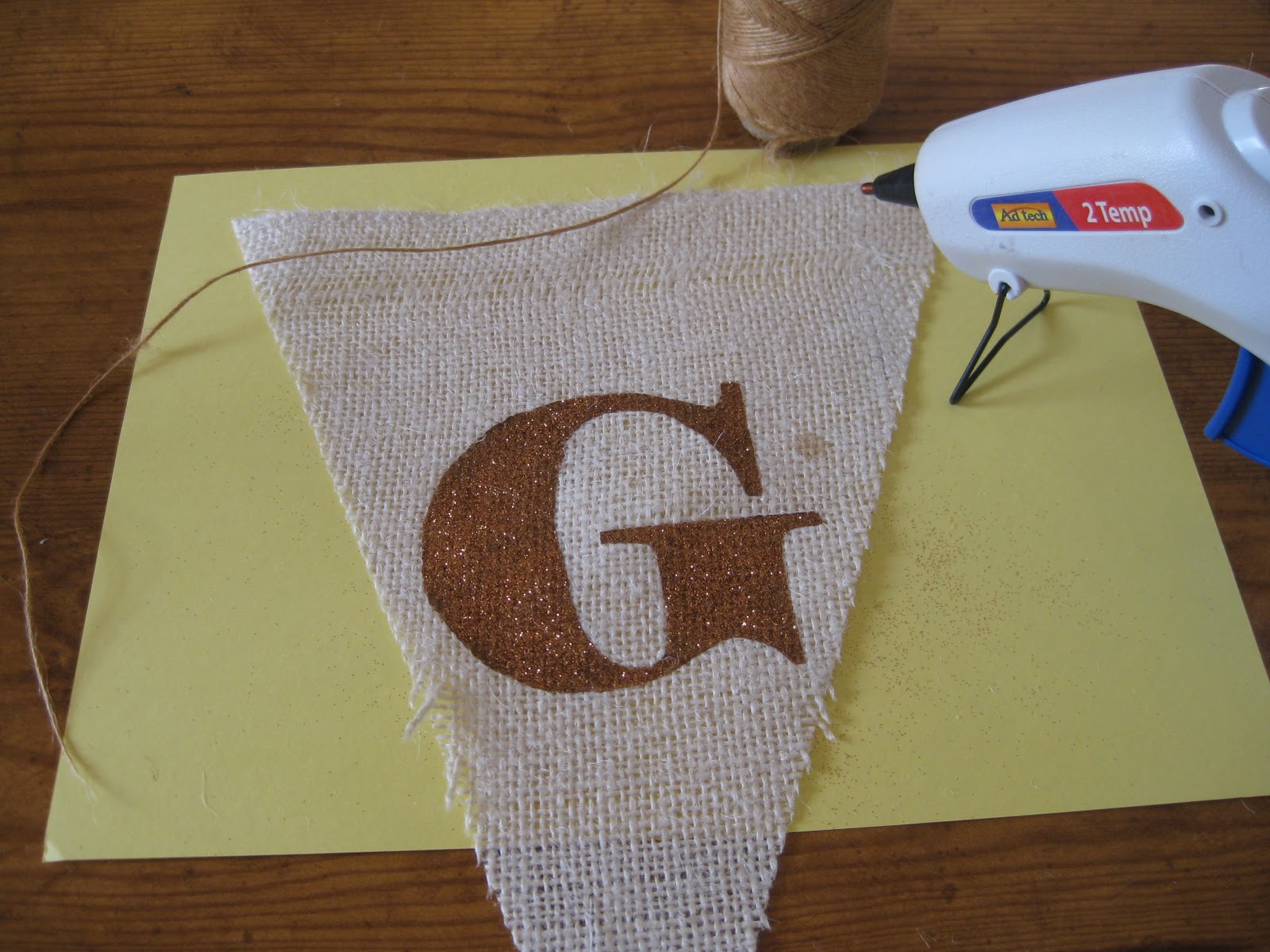 House of Harper Burlap Banner Tutorial