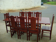 Mesa c/ 6 Cadeiras Almofada (tom mogno)