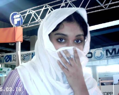 Pakistani Girls on Pakistani Women In White Hijab   Hijab Style