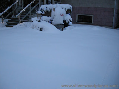 piano in snow