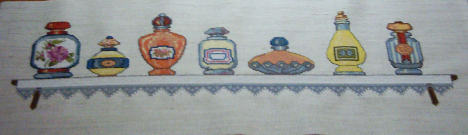 [botes+de+perfume+copia.jpg]
