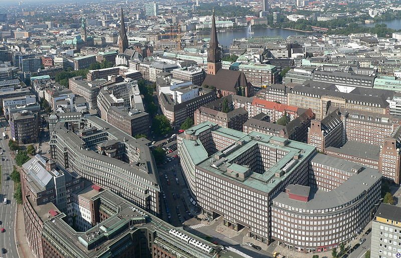 [Hamburg.Skylift.Kontorhausviertel.jpg]