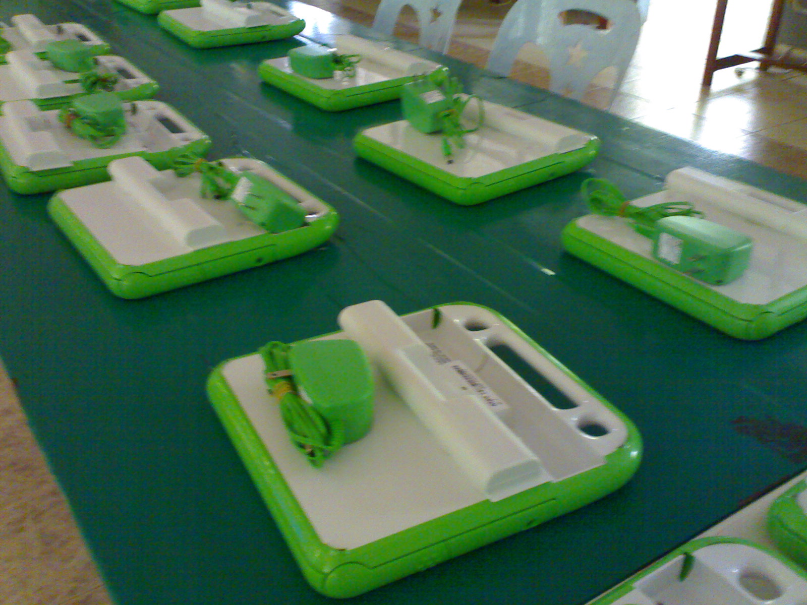 [OLPC+at+Samkha.jpg]