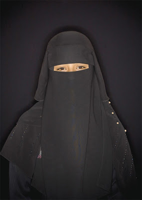 Yemeni Girls Gone Wild - cloak and hijab - Fatima - 19 y.o. happy young student