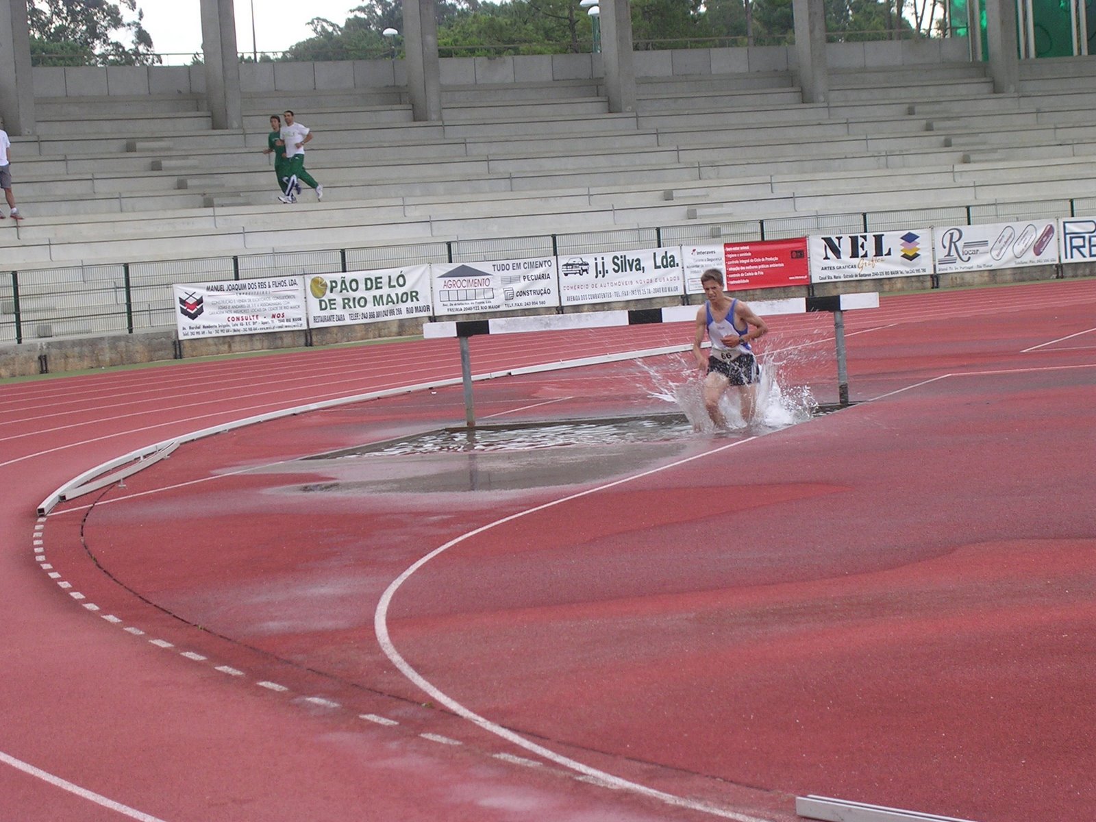 [DSCN1982.JPG]