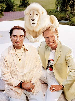 pgh shemale from Reginald siegfried and roy a gay couple