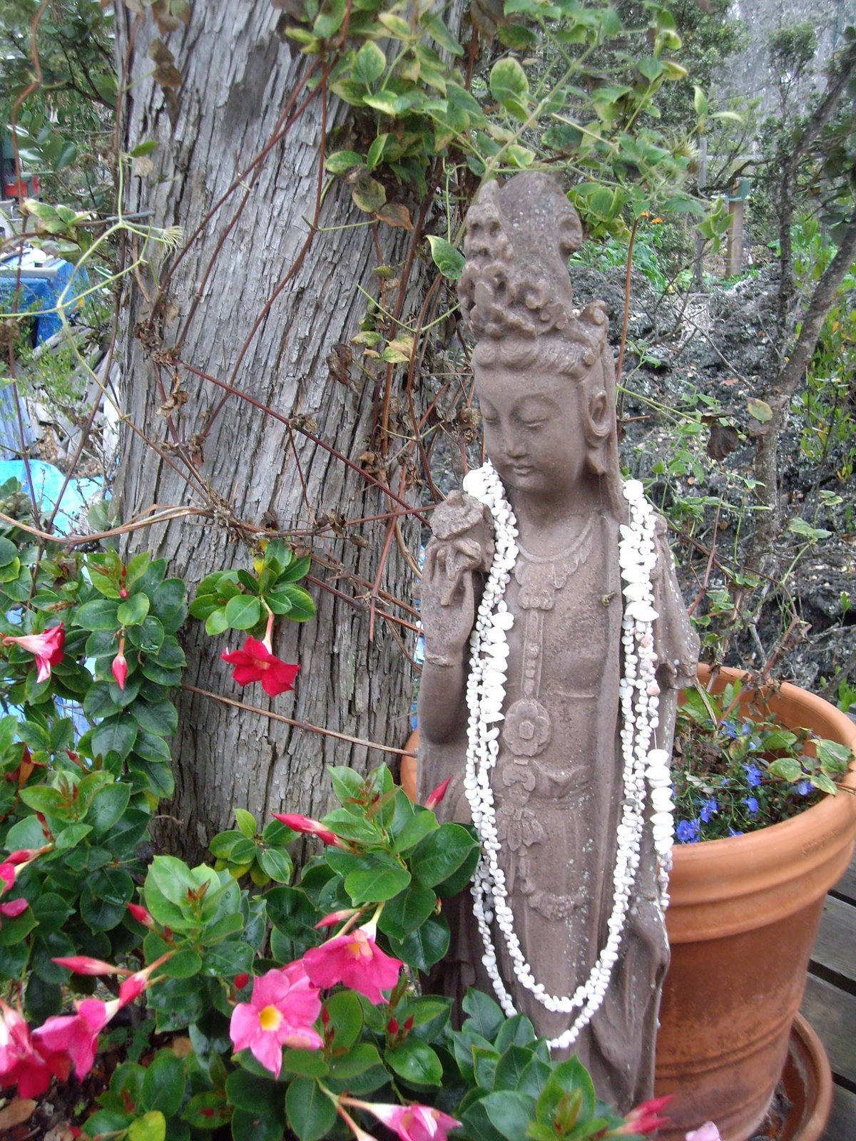 [1-Kwan+Yin.JPG]