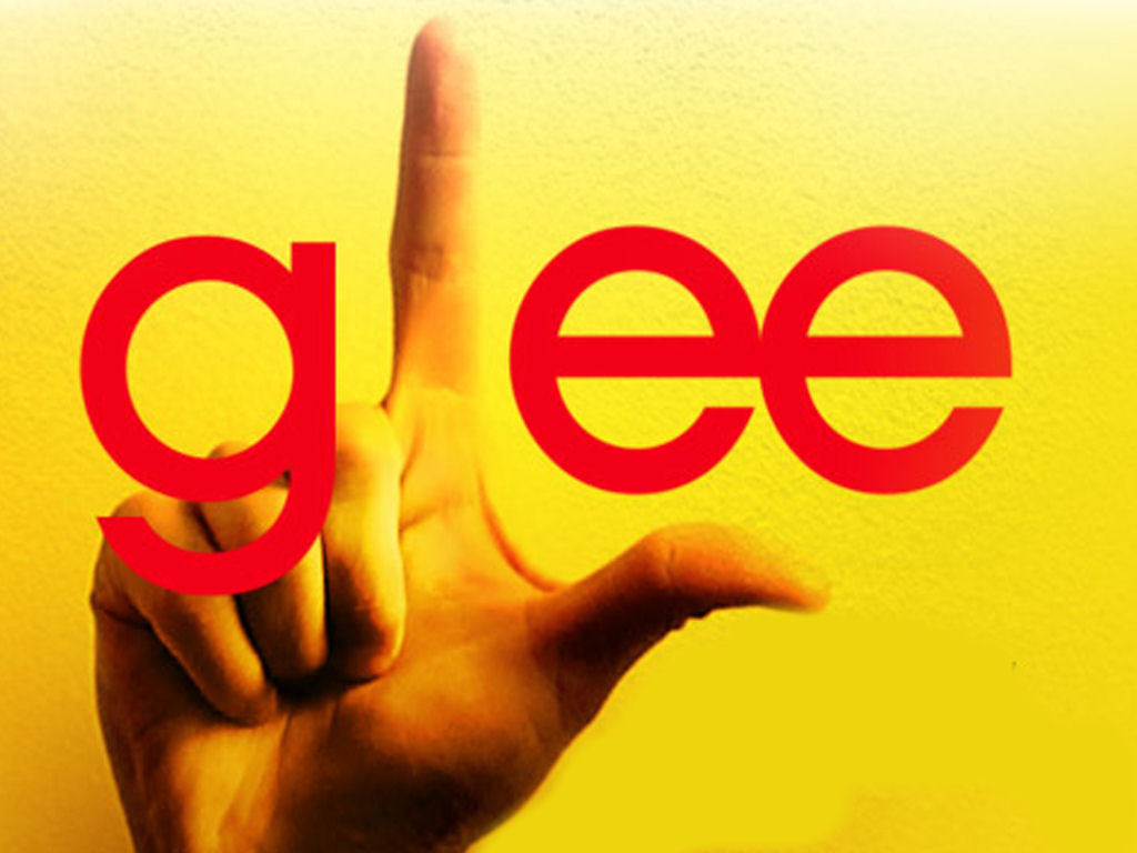 http://4.bp.blogspot.com/_ATHZap7c1Sg/TTJjgQYKUrI/AAAAAAAAAO4/jqwi_nK6-II/s1600/Artie-glee-7960939-1024-768.jpg