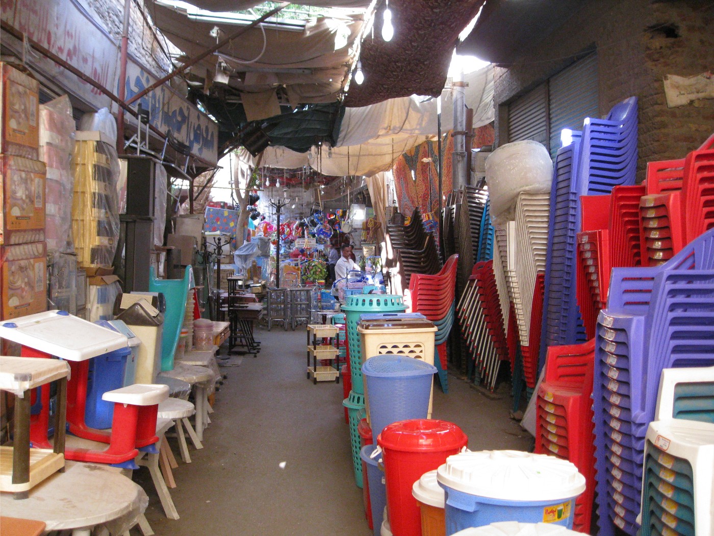 Shari's Chocolate Box Luxor Commerce