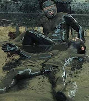 9 Tips Mandi Unik Di Dunia dan Aneh Banget 3 9 Tips Mandi Unik Di Dunia dan Aneh Banget 3