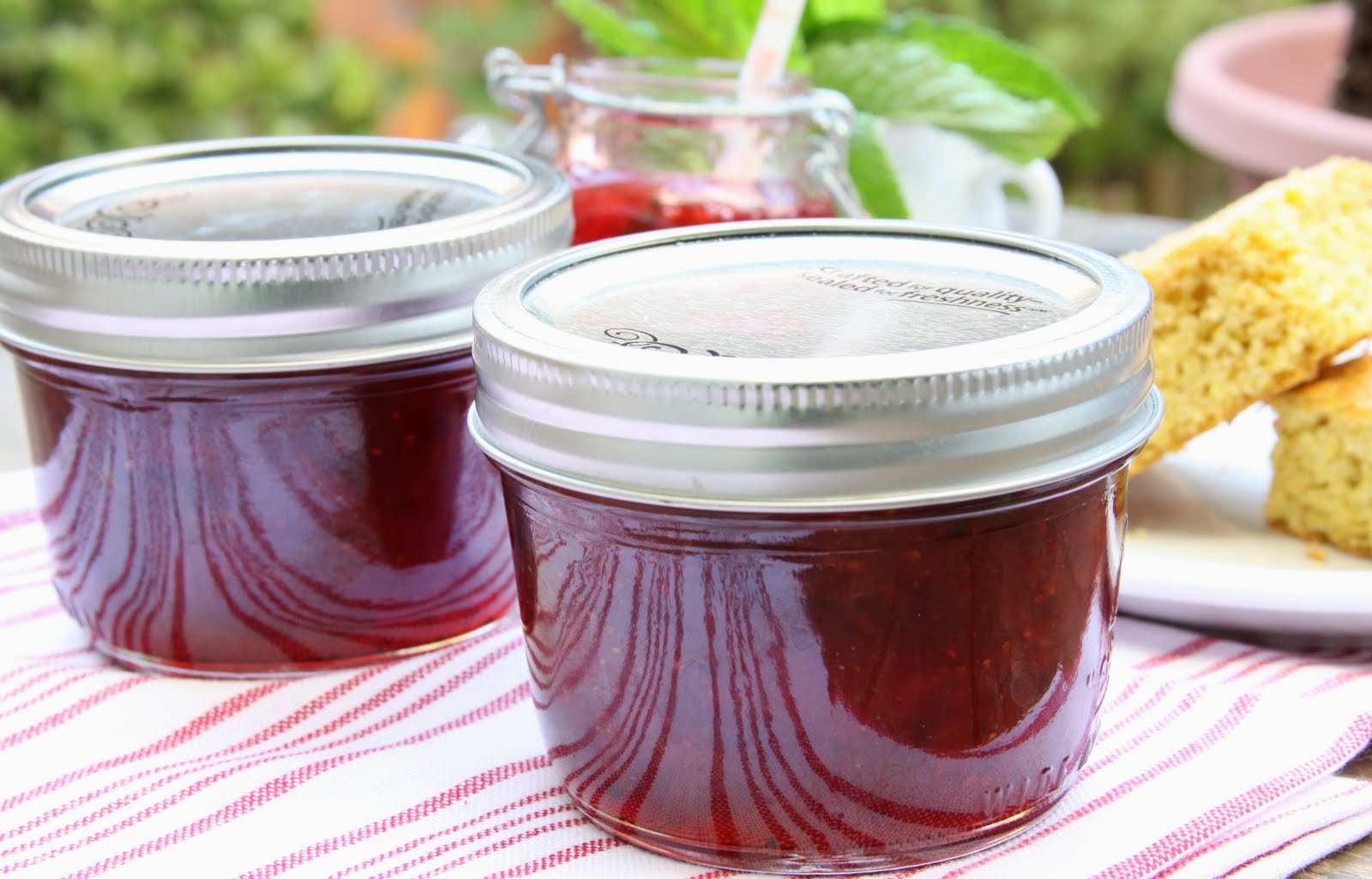 ShowFood Chef Jammin' Jam Strawberry, Black Pepper and Fresh Mint