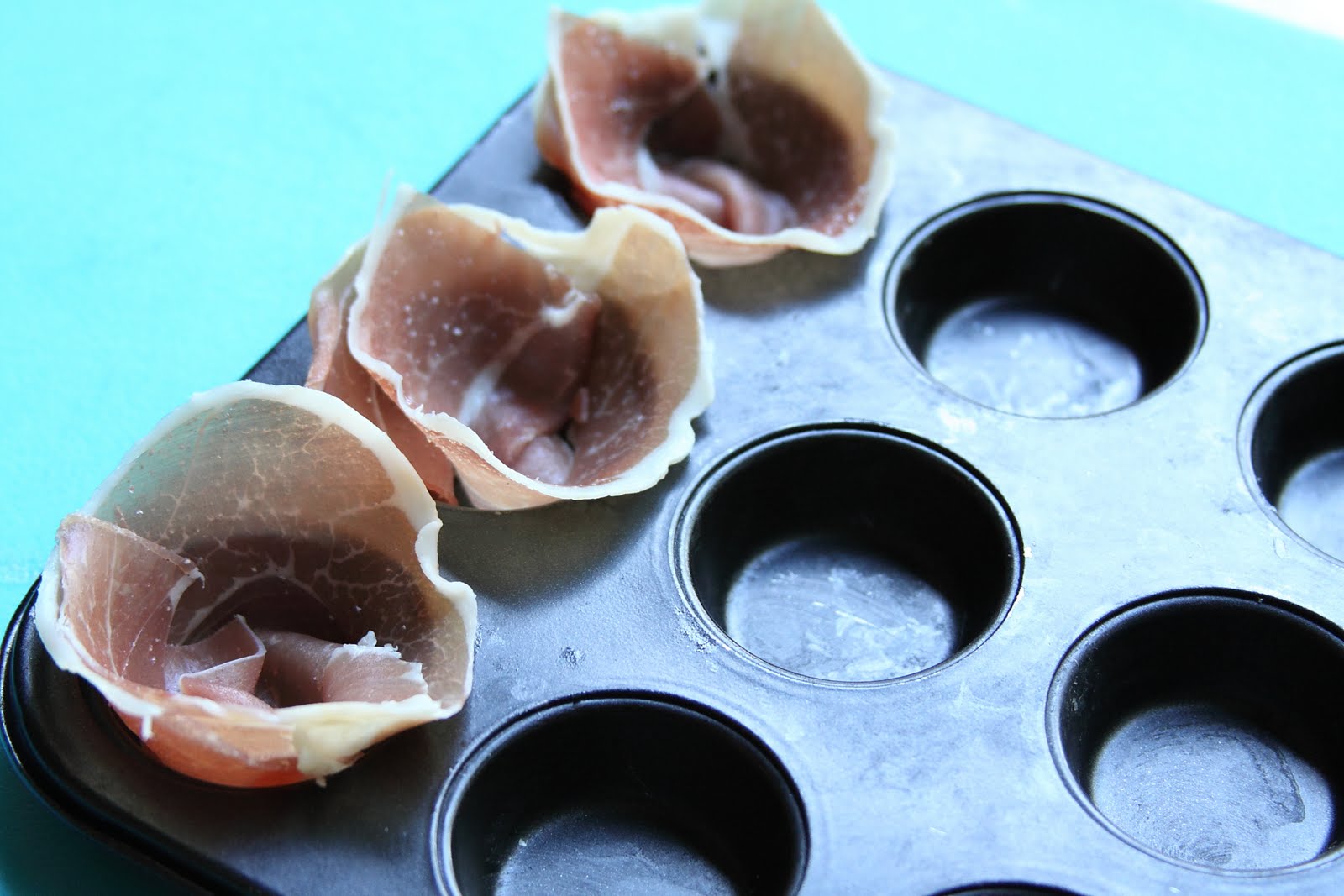 ShowFood Chef Appetizer Prosciutto Cups with Goat Cheese and Fig