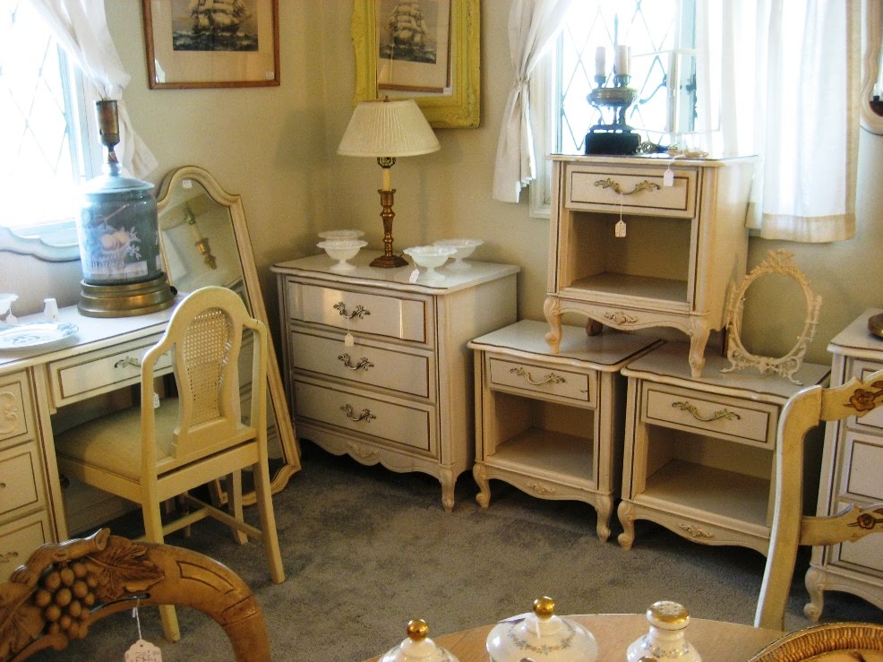 L.A. Is My Beat Estate Sale