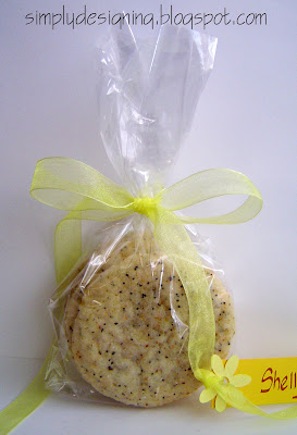 lemon+poppy+seed+cookies+in+bag | Lemon Poppy Seed Cookies | 8 |