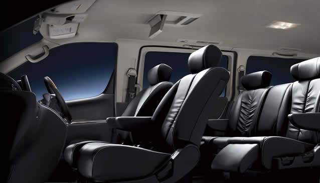 Nissan+Elgrand+interior.jpg