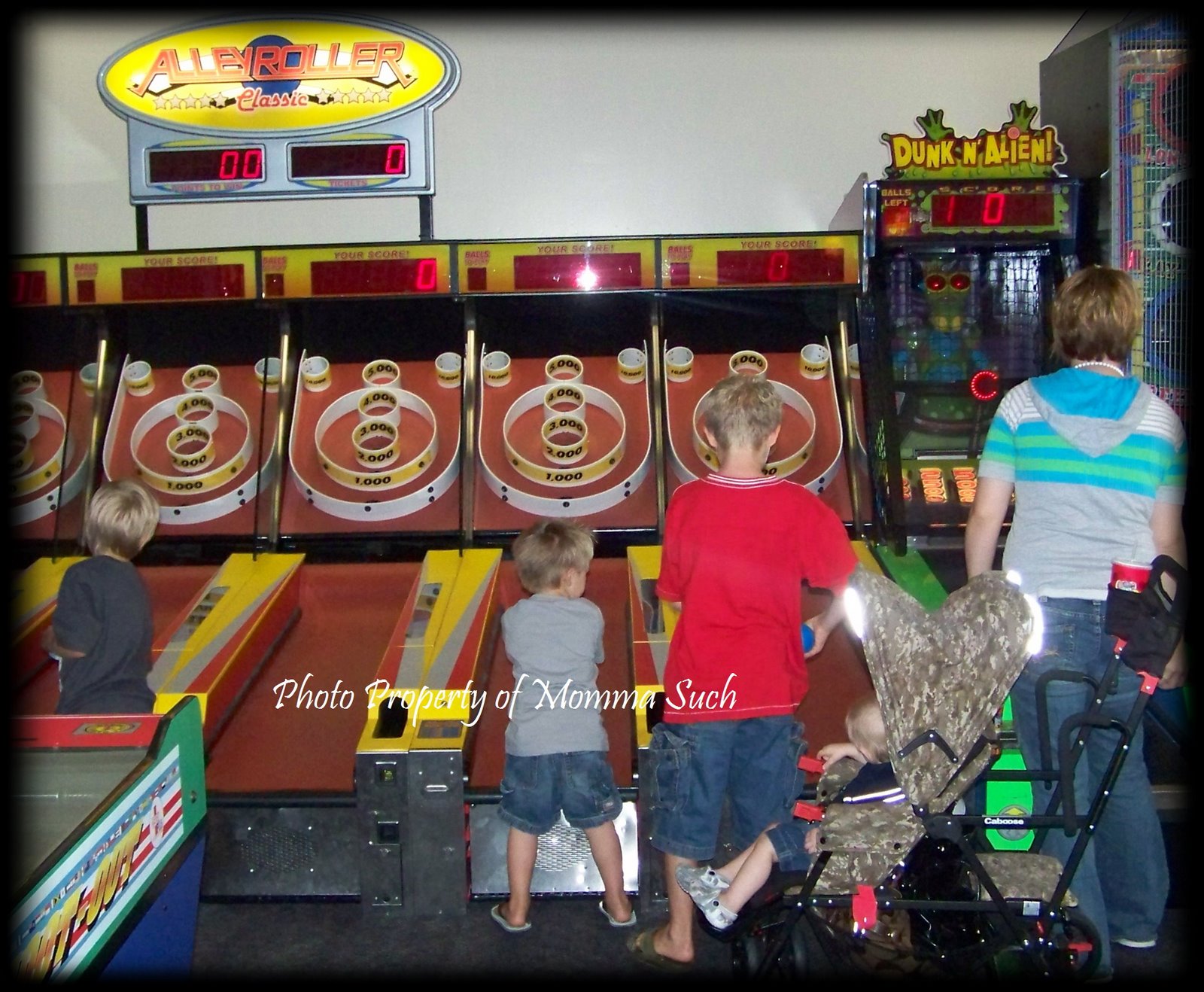 [ski+ball+chuck+e+cheese-copy.jpg]