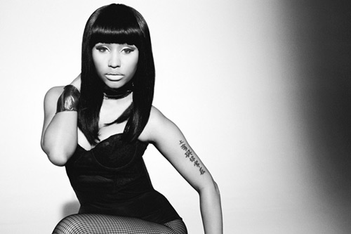 Her name is Onika Miraj, nicki minaj mother name. Her name is Onika Miraj,