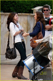 Leighton Meester & Selena Gomez