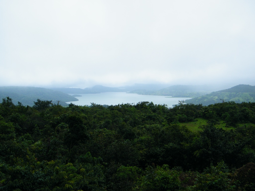 [Monsoon+in+Western+ghats-+Radhanagari.jpg]