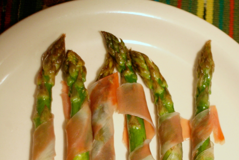 Roasted Asparagus Wrapped in Prosciutto The Tasty Buzz