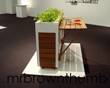 [Deceptive+Garden+side+view.jpg]