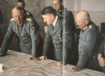 Hitler+%26+Manstein+discussed+situation+...+front.jpg